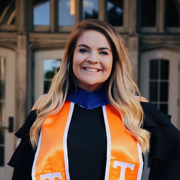 Meet your Posher, Hannah - Picture 1 of 1